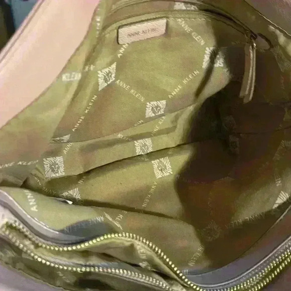 Anne Klein “AmeliaQ” Pink Pebbled & Quilted Faux Leather Tote - Picture 4 of 7